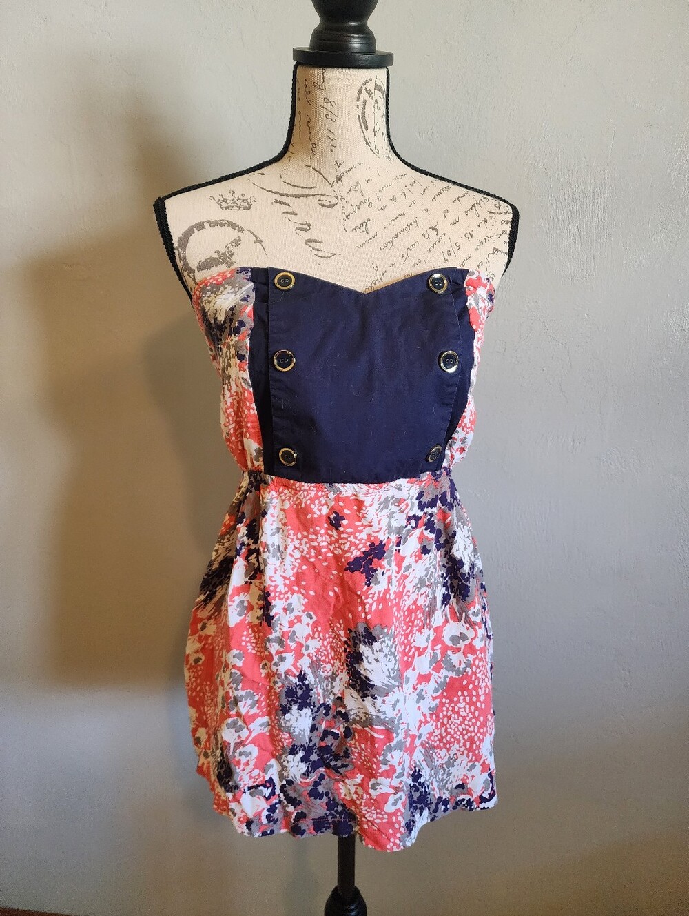 Torrid Red And Navy Floral Strapless Top